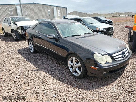 2005 Mercedes-Benz CLK-Class 3.2L with VIN WDBTJ65J65F122279, listed as a Copart auction lot 44010615 with 216,416 mi miles and Clean Title. Bid and sale history available at carsss.com. Image 4.