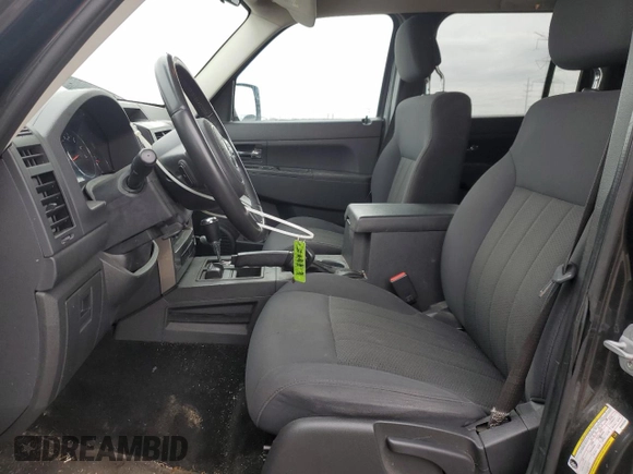 2011 Jeep Liberty Sport Jet z VIN 1J4PN2GK7BW562653, wystawiony jako Copart lot #51105385 z przebiegiem 89 823 mil mil oraz Szkoda całkowita • Salvage title. Historia ofert i sprzedaży dostępna na DreamBid. Obrazek 7.