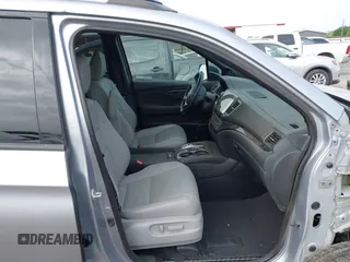 2019 Honda Passport Elite with VIN 5FNYF8H08KB018545, listed as a IAAI auction lot 41923505 with 31,249 mi miles and . Bid and sale history available at carsss.com. Image 5.