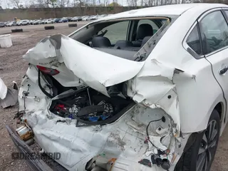 2018 Nissan Altima SR with VIN 1N4AL3AP7JC174856, listed as a IAAI auction lot 42070366 with 135,680 mi miles and . Bid and sale history available at carsss.com. Image 18.