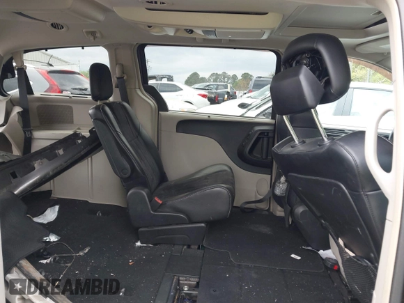 2014 Chrysler Town & Country Touring L with VIN 2C4RC1CG6ER195502, listed as a IAAI auction lot 42009629 with 126,157 mi miles and . Bid and sale history available at DreamBid. Image 8.