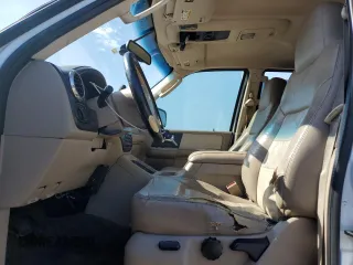 2003 Ford Expedition Eddie Bauer с VIN 1FMPU17L33LC58553, выставлен на аукционе Copart как лот 54033035 с пробегом 280 930 миль миль и Списание • Salvage title. История ставок и продаж доступна на DreamBid. Изображение 7.