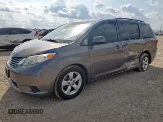 2017 Toyota Sienna LE Auto Access Seat with VIN 5TDKZ3DC5HS885101, listed as a Copart auction lot 59471975 with 117,696 mi miles and Salvage title. Bid and sale history available at DreamBid. Image 1.