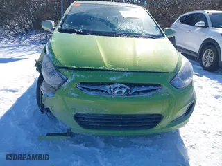2013 Hyundai Accent GL with VIN KMHCT5AE5DU115490, listed as a IAAI auction lot 41598395 with 86,610 mi miles. Bid and sale history available at carsss.com. Image 18.