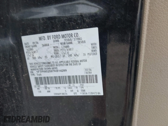 2007 Ford F-150 XLT with VIN 1FTPW02597KB14289, listed as a IAAI auction lot 42298468 with 192,939 mi miles and . Bid and sale history available at DreamBid. Image 9.