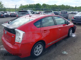 2011 Toyota Prius I z VIN JTDKN3DU8B5322979, wystawiony jako IAAI lot #42228343 z przebiegiem 148 198 mil mil oraz . Historia ofert i sprzedaży dostępna na DreamBid. Obrazek 4.