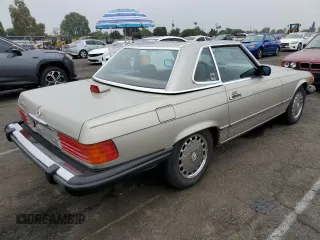 1987 Mercedes-Benz 560 with VIN WDBBA48D6HA070949, listed as a Copart auction lot 75353644 with 114,792 mi miles and Clean Title. Bid and sale history available at carsss.com. Image 3.