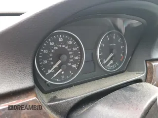 2007 BMW 3 Series 328xi с VIN WBAVC73567KP32609, выставлен на аукционе Copart как лот 84893854 с пробегом Не указан миль и Списание • Salvage title. История ставок и продаж доступна на DreamBid. Изображение 9.