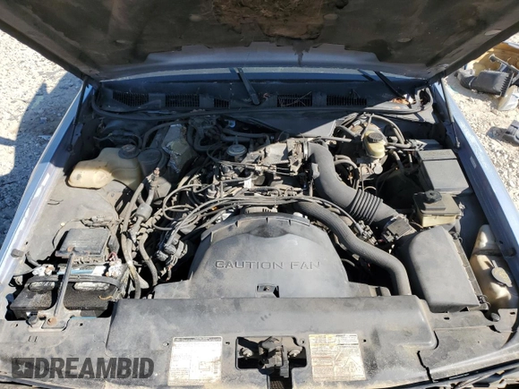 1997 Ford Crown Victoria LX z VIN 2FALP74W1VX218463, wystawiony jako Copart lot #52851045 z przebiegiem 236 098 mil mil oraz Szkoda całkowita • Salvage title. Historia ofert i sprzedaży dostępna na DreamBid. Obrazek 11.