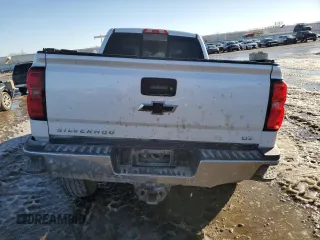 2019 Chevrolet Silverado 3500HD LTZ z VIN 1GC4KXEY7KF237801, wystawiony jako Copart lot #88356795 z przebiegiem Nie podano mil oraz Szkoda całkowita • Salvage title. Historia ofert i sprzedaży dostępna na DreamBid. Obrazek 6.