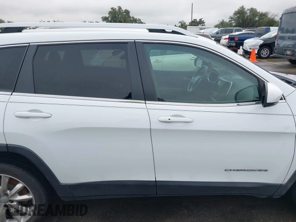 2014 Jeep Cherokee Limited with VIN 1C4PJLDS9EW225899, listed as a IAAI auction lot 41570392 with 226,226 mi miles. Bid and sale history available at carsss.com. Image 13.