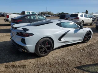 2021 Chevrolet Corvette 2LT with VIN 1G1YB2D48M5119342, listed as a Copart auction lot 76086734 with 4,198 mi miles and Clean Title. Bid and sale history available at carsss.com. Image 3.