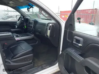 2015 Chevrolet Silverado 1500 LT with VIN 3GCUKREC2FG393863, listed as a IAAI auction lot 41592048 with NaN miles. Bid and sale history available at carsss.com. Image 5.