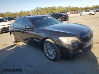 2013 BMW 7 Series 740Li with VIN WBAYE4C54DD137568, listed as a Copart auction lot 43586685 with 181,796 mi miles and Clean Title. Bid and sale history available at carsss.com. Image 4.