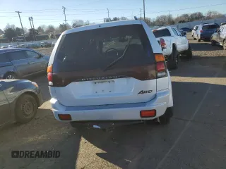 2003 Mitsubishi Montero z VIN JA4MT41RX3J013246, wystawiony jako Copart lot #42210545 z przebiegiem 188 387 mil mil oraz Szkoda całkowita • Salvage title. Historia ofert i sprzedaży dostępna na DreamBid. Obrazek 6.