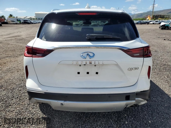 2022 Infiniti QX50 Luxe z VIN 3PCAJ5BA6NF113786, wystawiony jako Copart lot #56567625 z przebiegiem 22 538 mil mil oraz Szkoda całkowita • Salvage title. Historia ofert i sprzedaży dostępna na DreamBid. Obrazek 6.