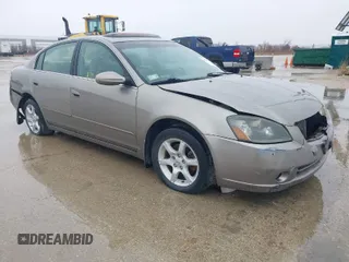 2006 Nissan Altima 2.5 S with VIN 1N4AL11D16C212180, listed as a IAAI auction lot 41707177 with 153,131 mi miles. Bid and sale history available at carsss.com. Image 1.