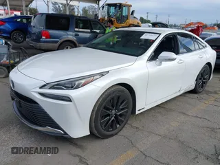 2021 Toyota Mirai XLE with VIN JTDAAAAA8MA002562, listed as a IAAI auction lot 41783479 with 24,821 mi miles and . Bid and sale history available at carsss.com. Image 2.