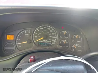 2001 Chevrolet Silverado 1500 LT with VIN 2GCEC19T911251766, listed as a IAAI auction lot 41252900 with 200,609 mi miles. Bid and sale history available at carsss.com. Image 7.