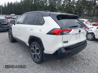 2022 Toyota RAV4 XSE with VIN JTMEB3FV1ND100256, listed as a IAAI auction lot 42127288 with 30,367 mi miles and . Bid and sale history available at DreamBid. Image 3.