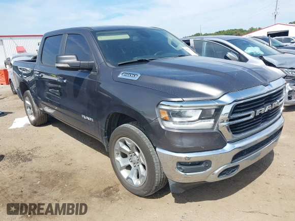 2019 Ram 1500 Big Horn z VIN 1C6RRFFG8KN743717, wystawiony jako IAAI lot #40321463 z przebiegiem 89 387 mil mil oraz . Historia ofert i sprzedaży dostępna na DreamBid. Obrazek 1.