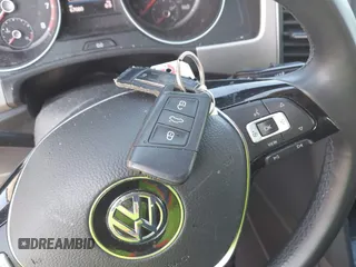 2019 Volkswagen Atlas SE with VIN 1V2DR2CA4KC617439, listed as a IAAI auction lot 41681309 with 67,080 mi miles and . Bid and sale history available at DreamBid. Image 11.
