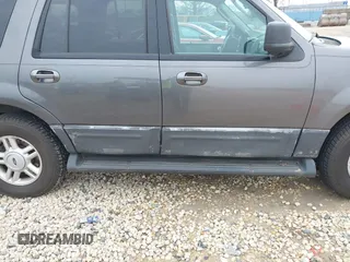 2004 Ford Expedition Special Service with VIN 1FMPU16L44LA06653, listed as a IAAI auction lot 41827182 with 125,996 mi miles. Bid and sale history available at carsss.com. Image 14.