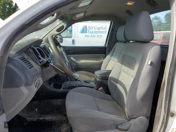 2014 Toyota Tacoma with VIN 5TFPX4EN7EX020878, listed as a Copart auction lot 60855484 with 164,643 mi miles and Clean title. Bid and sale history available at DreamBid. Image 7.