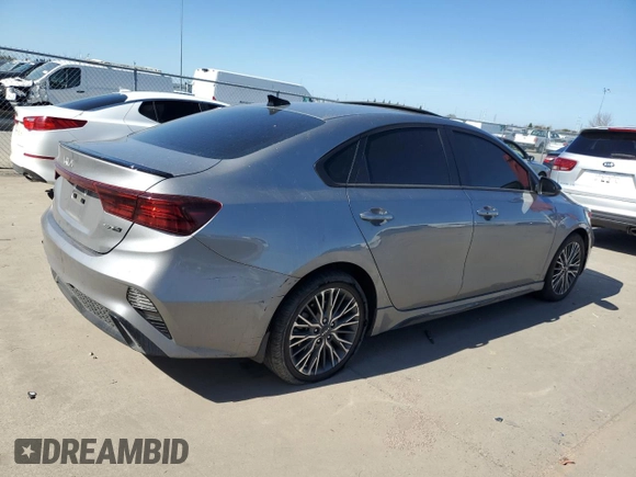 2024 Kia Forte GT-Line with VIN 3KPF54AD0RE712629, listed as a Copart auction lot 46914635 with 0 mi miles and Salvage Title. Bid and sale history available at carsss.com. Image 3.