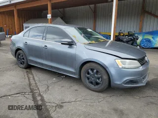 2013 Volkswagen Jetta SE with VIN 3VWDP7AJ0DM402064, listed as a Copart auction lot 55100605 with 177,818 mi miles and Non repairable. Bid and sale history available at DreamBid. Image 4.
