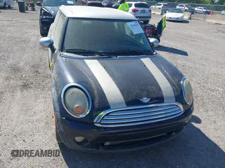 2008 MINI Clubman with VIN WMWML33518TN68282, listed as a IAAI auction lot 42041023 with 165,635 mi miles and . Bid and sale history available at DreamBid. Image 6.