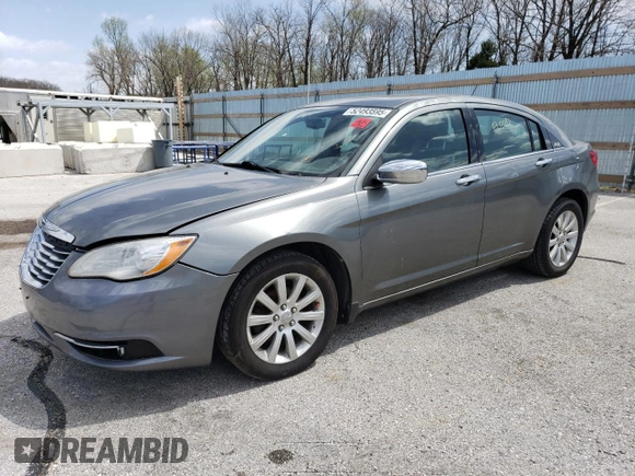 2013 Chrysler 200 Limited with VIN 1C3CCBCG1DN759729, listed as a Copart auction lot 52493595 with 184,353 mi miles and Salvage Title. Bid and sale history available at carsss.com. Image 1.