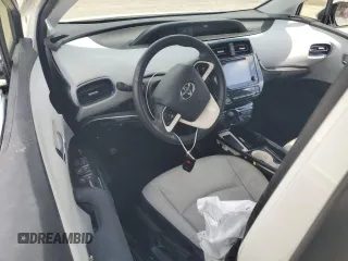 2016 Toyota Prius Four z VIN JTDKARFU3G3006274, wystawiony jako Copart lot #55202945 z przebiegiem 242 177 mil mil oraz Szkoda całkowita • Salvage title. Historia ofert i sprzedaży dostępna na DreamBid. Obrazek 8.