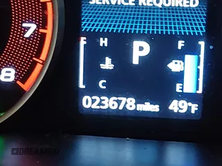 2024 Mitsubishi Eclipse Cross SE z VIN JA4ATWAAXRZ037663, wystawiony jako IAAI lot #41315137 z przebiegiem 23 678 mil mil oraz . Historia ofert i sprzedaży dostępna na DreamBid. Obrazek 16.