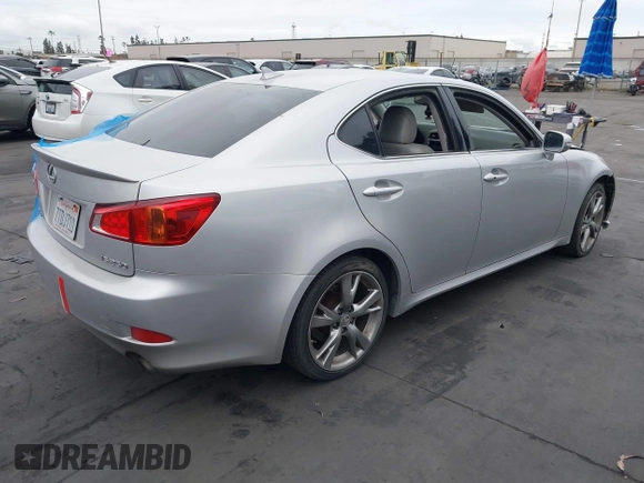 2009 Lexus IS with VIN JTHBK262895106279, listed as a IAAI auction lot 42068256 with 274,846 mi miles. Bid and sale history available at carsss.com. Image 4.
