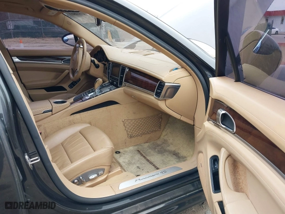 2010 Porsche Panamera S with VIN WP0AB2A71AL065137, listed as a IAAI auction lot 41810807 with 159,385 mi miles. Bid and sale history available at carsss.com. Image 5.