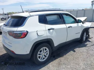 2021 Jeep Compass Sport z VIN 3C4NJCAB6MT532267, wystawiony jako IAAI lot #42035764 z przebiegiem 41 725 mil mil oraz . Historia ofert i sprzedaży dostępna na DreamBid. Obrazek 4.