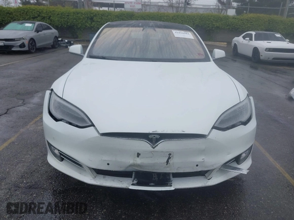 2018 Tesla Model S 75D with VIN 5YJSA1E24JF275038, listed as a IAAI auction lot 41916984 with 116,352 mi miles and . Bid and sale history available at DreamBid. Image 12.