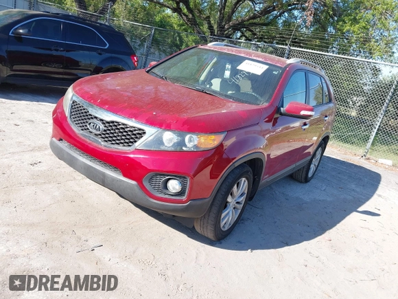 2011 Kia Sorento LX with VIN 5XYKTDA2XBG078063, listed as a IAAI auction lot 41829544 with 174,081 mi miles. Bid and sale history available at carsss.com. Image 2.