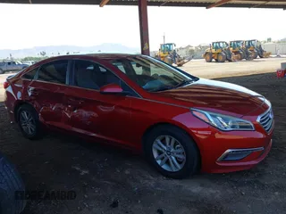 2015 Hyundai Sonata 2.4L SE with VIN 5NPE24AF2FH174710, listed as a IAAI auction lot 40464143 with 138,238 mi miles. Bid and sale history available at carsss.com. Image 13.