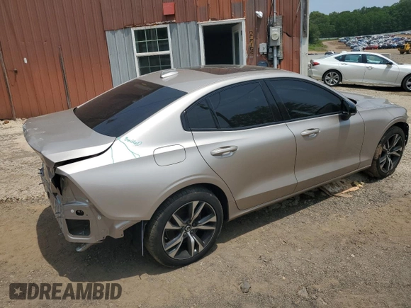 2024 Volvo S60 Core Dark Theme with VIN 7JRL12FK7RG322199, listed as a Copart auction lot 58101205 with 3,142 mi miles and Salvage title. Bid and sale history available at DreamBid. Image 3.