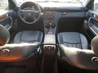2005 Mercedes-Benz C 240 with VIN WDBRF61J35A701535, listed as a Copart auction lot 79762884 with 73,468 mi miles and Clean Title. Bid and sale history available at DreamBid. Image 8.