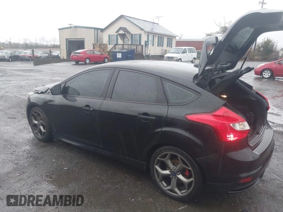 2014 Ford Focus ST with VIN 1FADP3L94EL180667, listed as a IAAI auction lot 41718746 with 141,574 mi miles and . Bid and sale history available at carsss.com. Image 3.