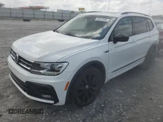 2021 Volkswagen Tiguan SE z VIN 3VV3B7AX5MM055818, wystawiony jako Copart lot #56918265 z przebiegiem 40 577 mil mil oraz Szkoda całkowita • Salvage title. Historia ofert i sprzedaży dostępna na DreamBid. Obrazek 1.