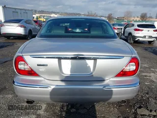 2006 Jaguar XJ with VIN SAJWA71B96SH04571, listed as a IAAI auction lot 41574323 with 1 mi miles. Bid and sale history available at carsss.com. Image 15.