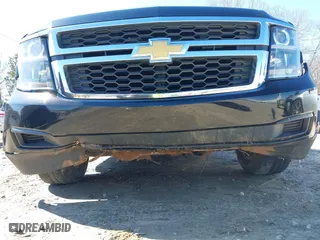 2018 Chevrolet Tahoe LT with VIN 1GNSCBKC7JR254859, listed as a IAAI auction lot 41620074 with 124,714 mi miles. Bid and sale history available at carsss.com. Image 6.