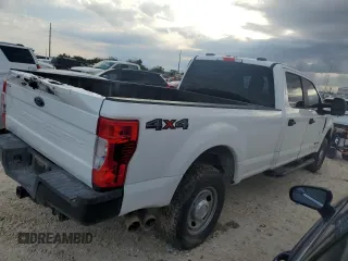 2021 Ford Super Duty F-250 SRW XL with VIN 1FT7W2BT1MED13521, listed as a Copart auction lot 42640905 with 0 mi miles and Salvage Title. Bid and sale history available at carsss.com. Image 3.