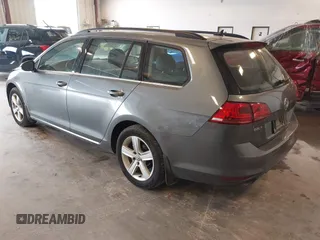 2015 Volkswagen Golf S z VIN 3VWCA7AU0FM515720, wystawiony jako IAAI lot #42095802 z przebiegiem 129 596 mil mil oraz . Historia ofert i sprzedaży dostępna na DreamBid. Obrazek 3.
