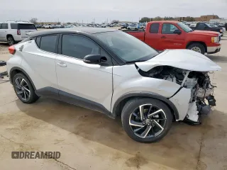 2022 Toyota C-HR XLE with VIN NMTKHMBX6NR146554, listed as a Copart auction lot 48039255 with 41,298 mi miles and Salvage Title. Bid and sale history available at carsss.com. Image 4.
