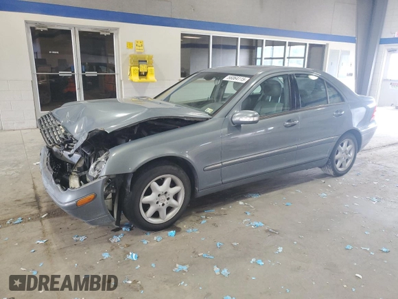 2004 Mercedes-Benz C 240 с VIN WDBRF61J54F547525, выставлен на аукционе Copart как лот 56064115 с пробегом Не указан миль и Списание • Salvage title. История ставок и продаж доступна на DreamBid. Изображение 1.